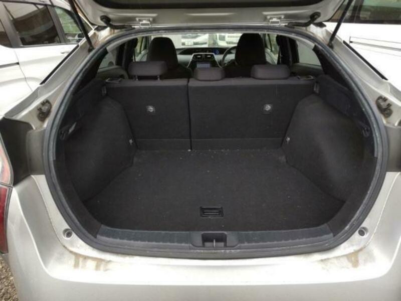 PRIUS-5