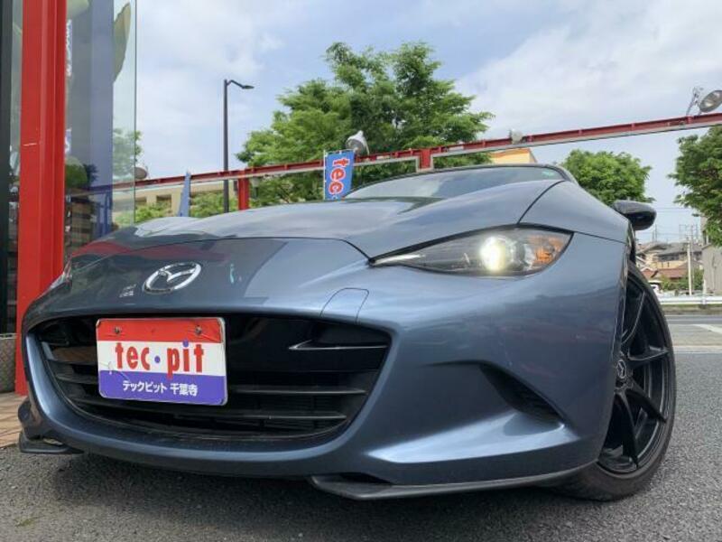 ROADSTER-15