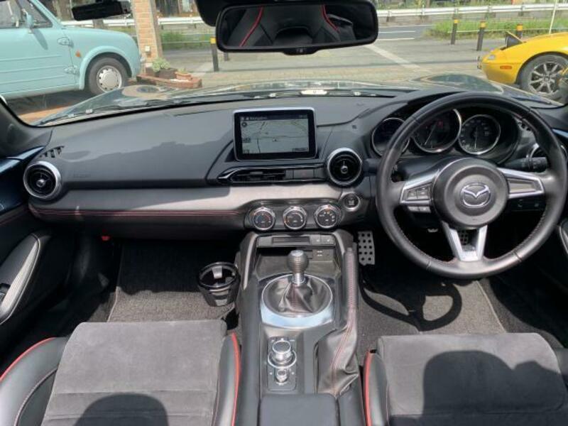 ROADSTER-2