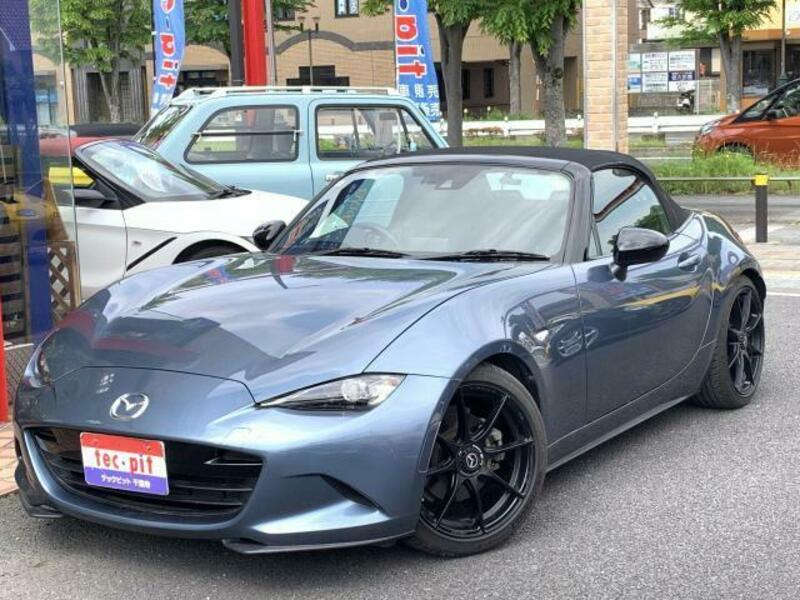 MAZDA　ROADSTER