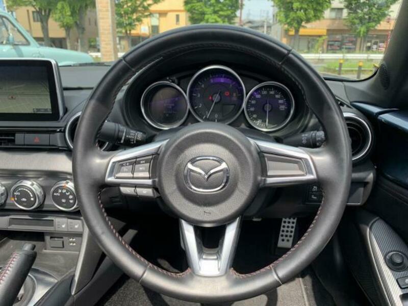 ROADSTER-13