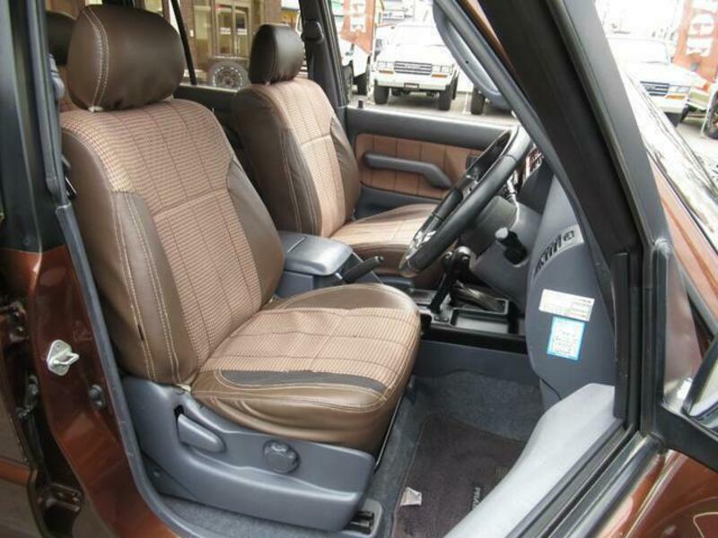 LAND CRUISER PRADO-15