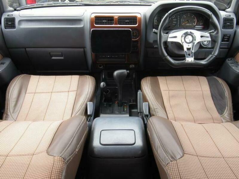 LAND CRUISER PRADO-2