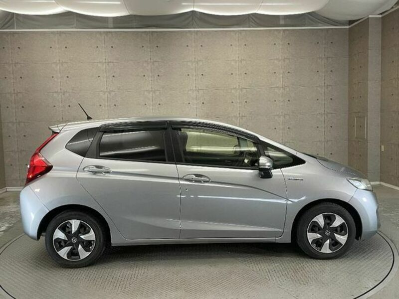 FIT HYBRID