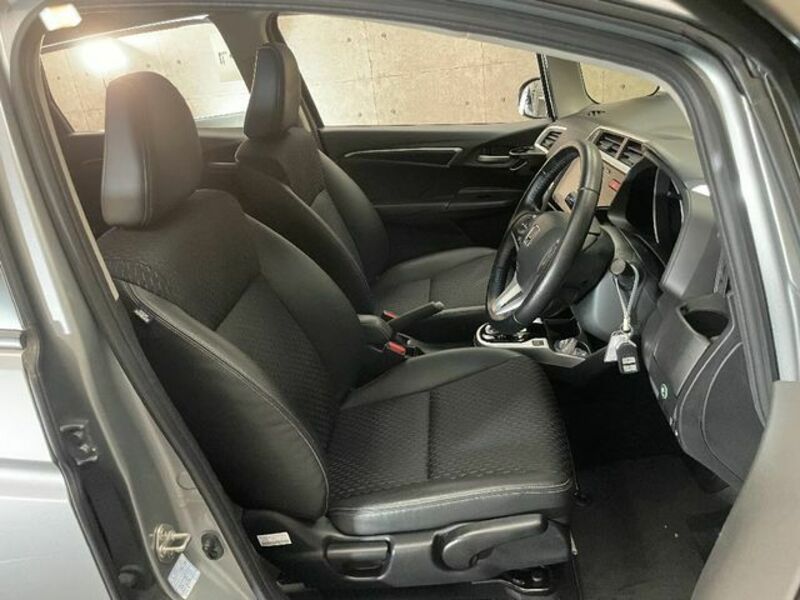 FIT HYBRID