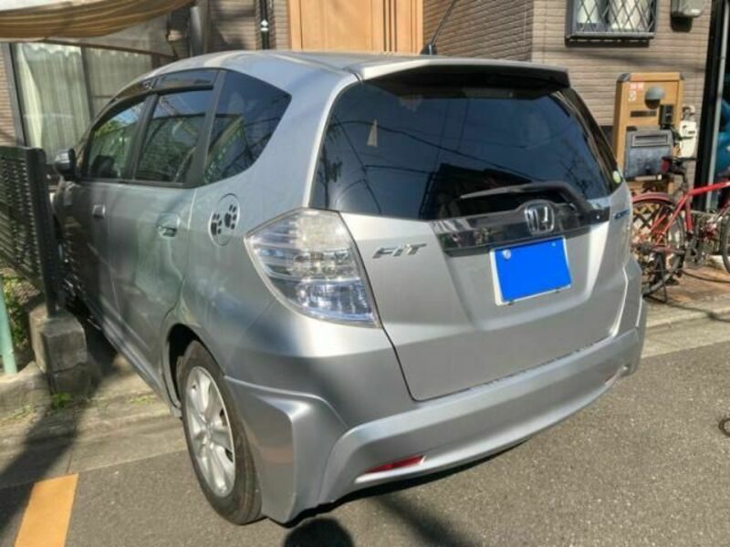 FIT HYBRID-1