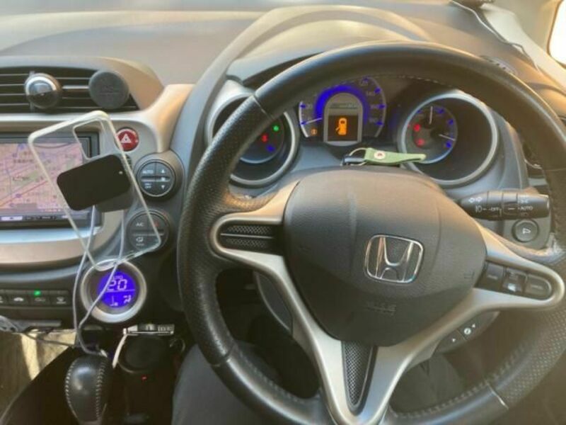 FIT HYBRID-9