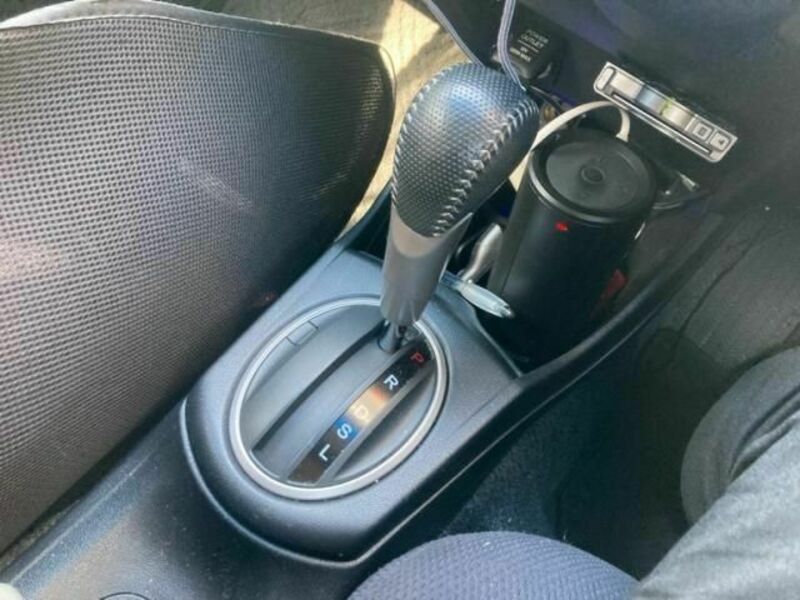 FIT HYBRID-11