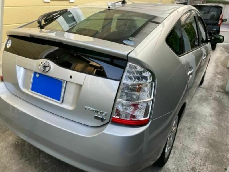 PRIUS-3