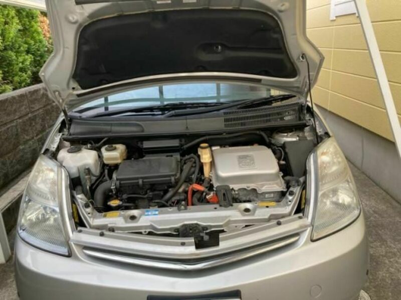 PRIUS-13