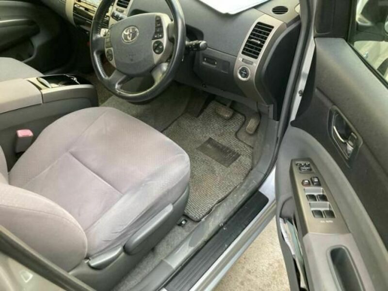 PRIUS-14
