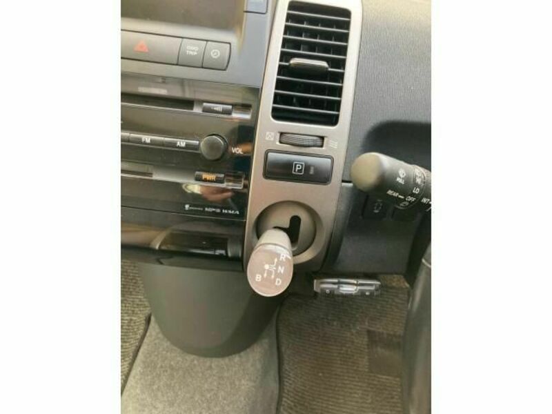PRIUS-19