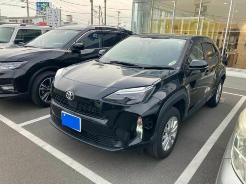 YARIS CROSS