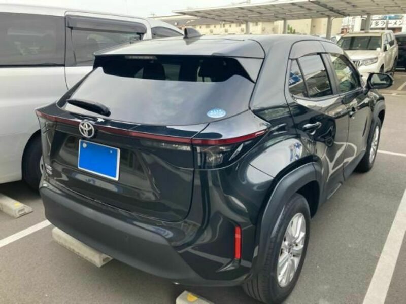 YARIS CROSS-2