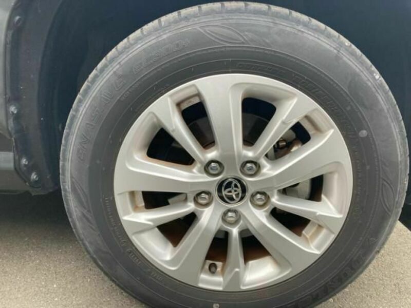 YARIS CROSS-4