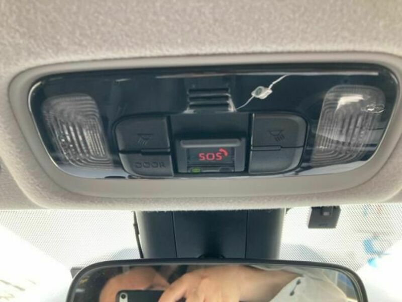 YARIS CROSS-21