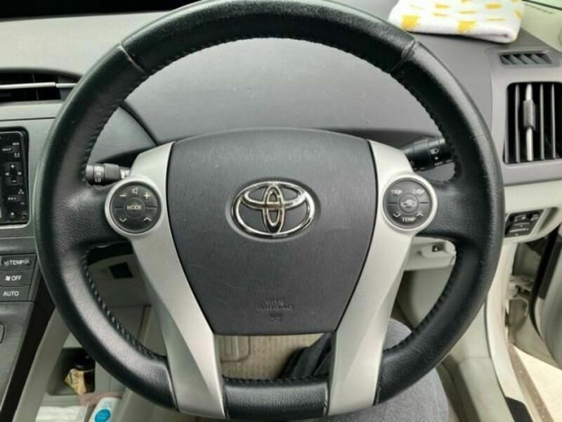 PRIUS-14