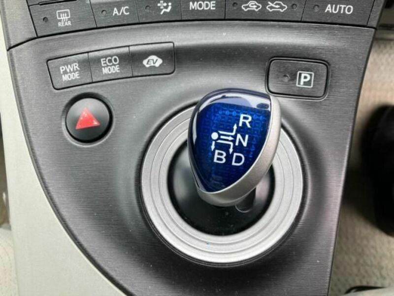 PRIUS-15