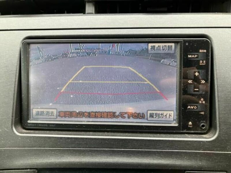 PRIUS-17
