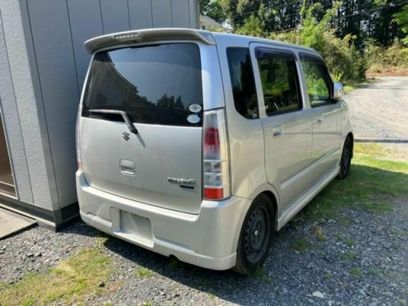 WAGON R-2