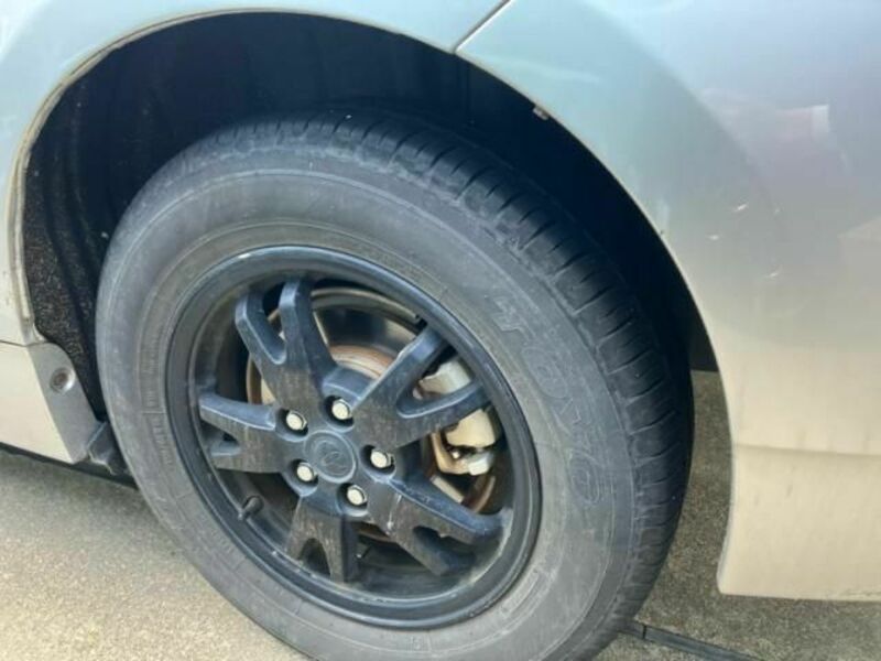 PRIUS-9