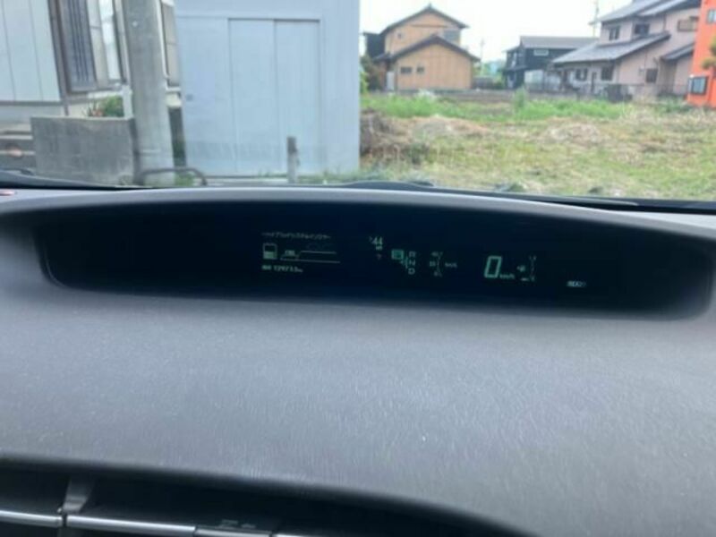 PRIUS-15