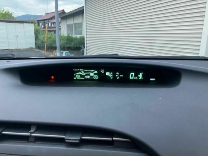 PRIUS-23