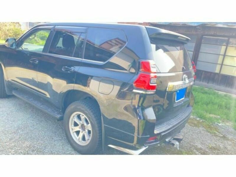 LAND CRUISER PRADO-6
