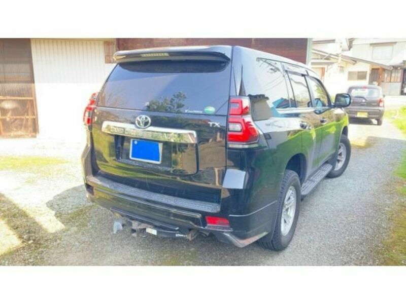 LAND CRUISER PRADO-7