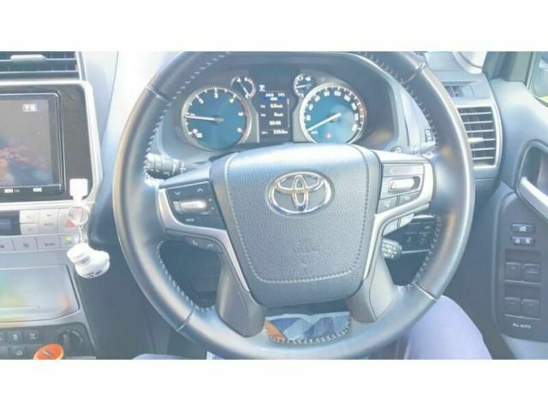 LAND CRUISER PRADO-18