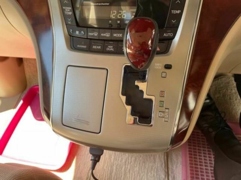ALPHARD-23