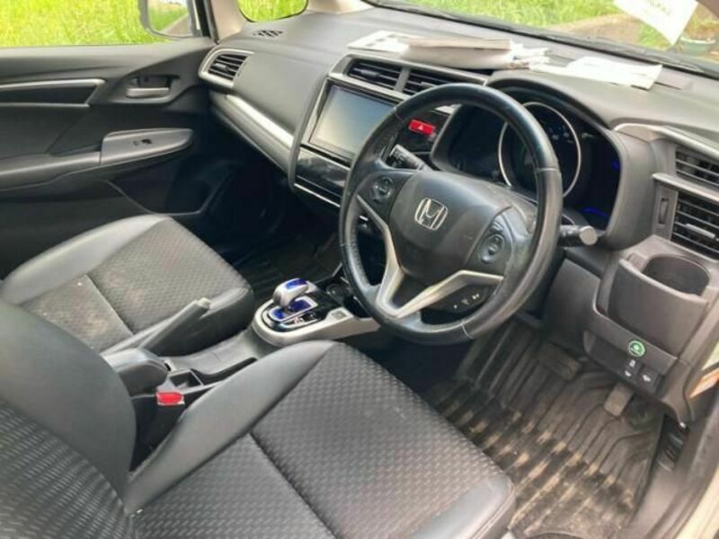 FIT HYBRID