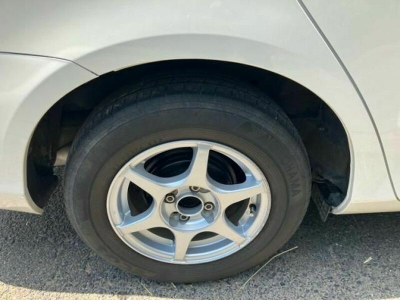 COROLLA AXIO