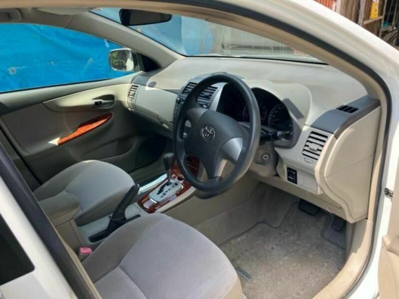 COROLLA AXIO
