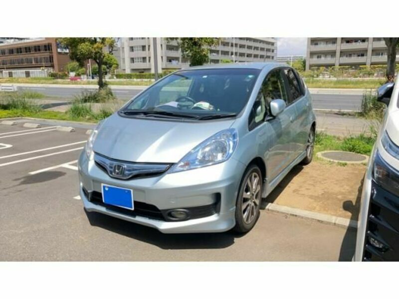 FIT HYBRID-2