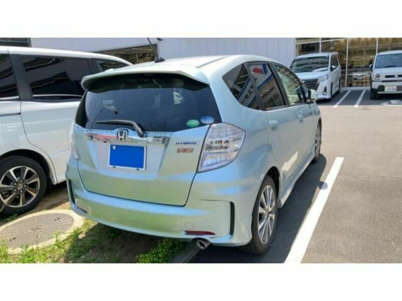 FIT HYBRID-3