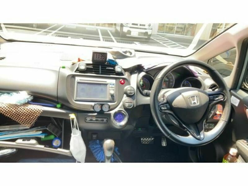 FIT HYBRID-14