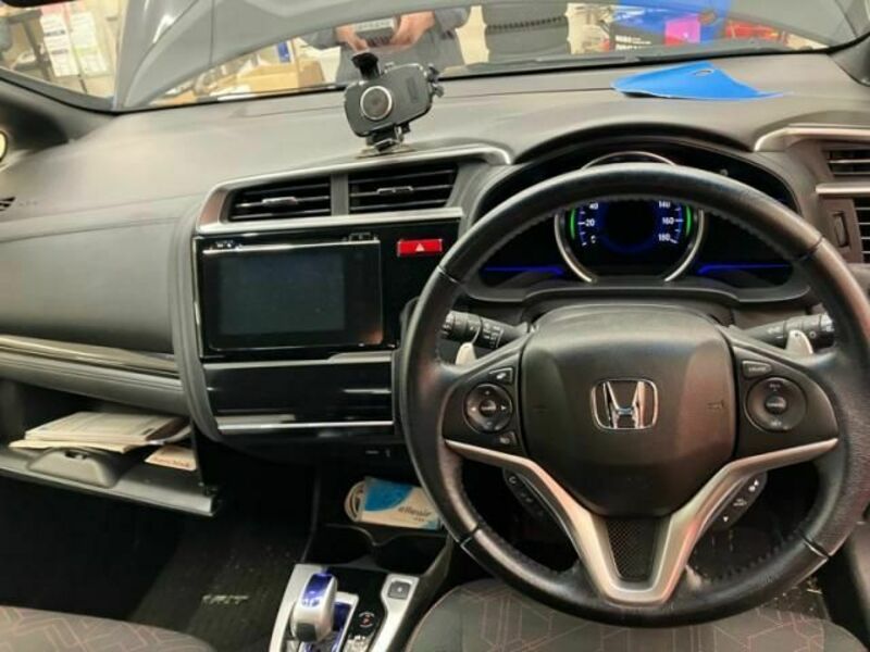 FIT HYBRID