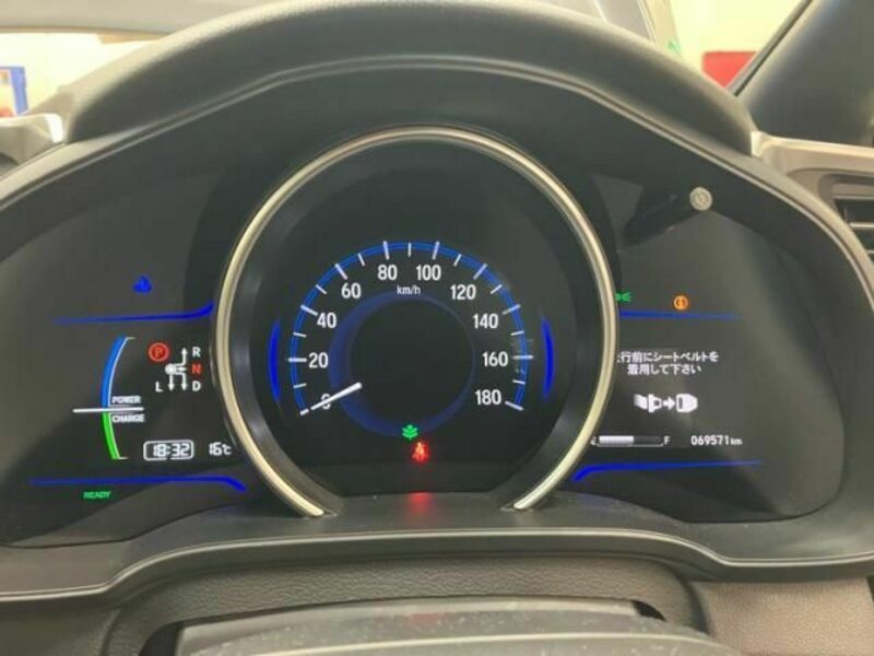 FIT HYBRID