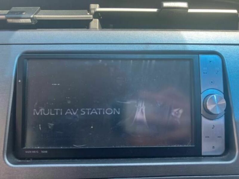 PRIUS-16