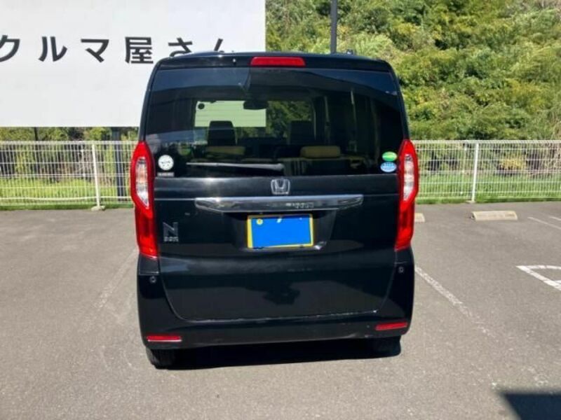 N BOX-8