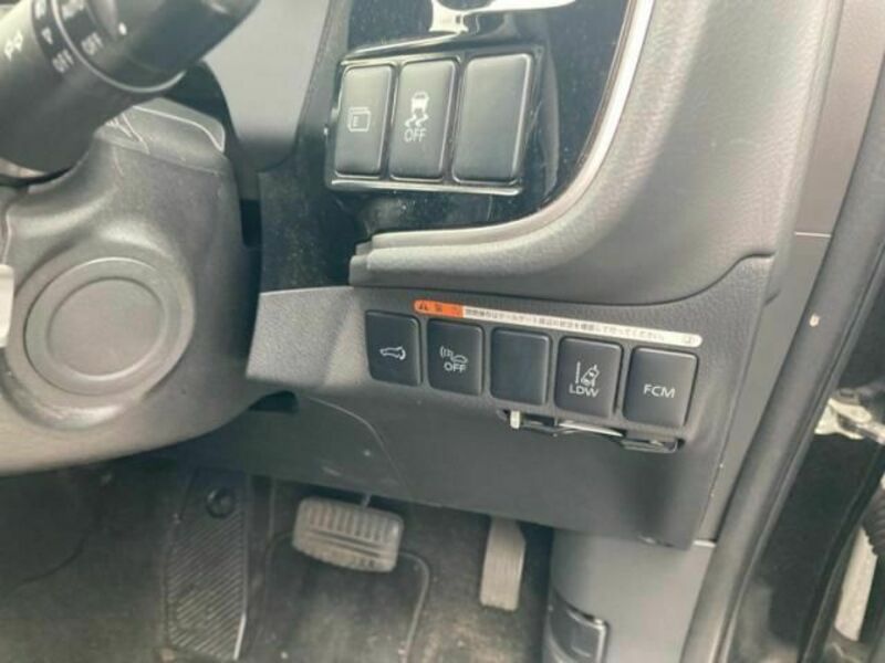 OUTLANDER PHEV-18