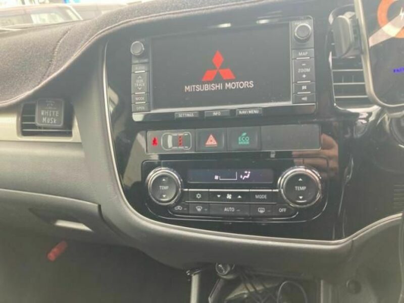 OUTLANDER PHEV-21