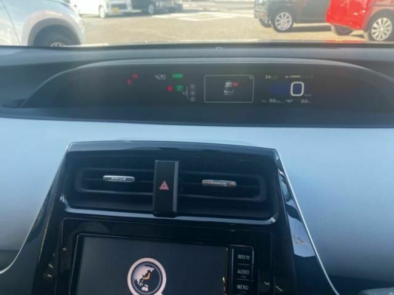 PRIUS-18