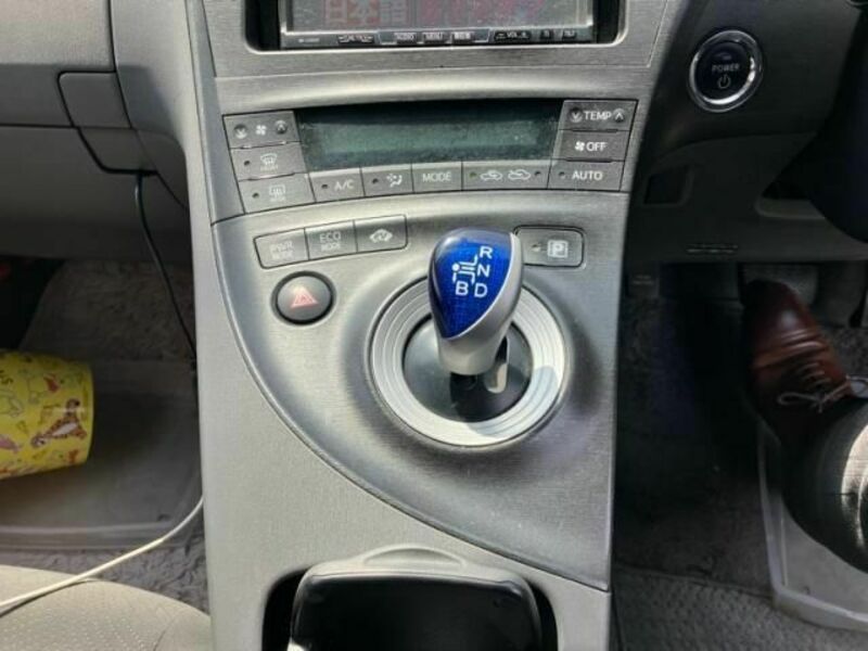 PRIUS-18