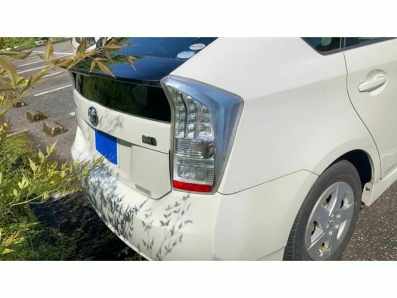 PRIUS-6