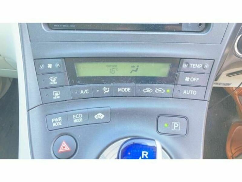PRIUS-23