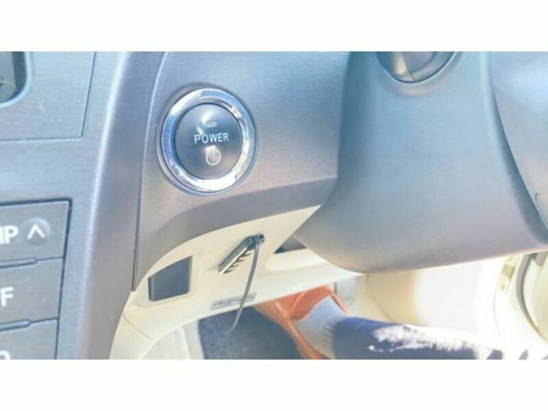 PRIUS-24