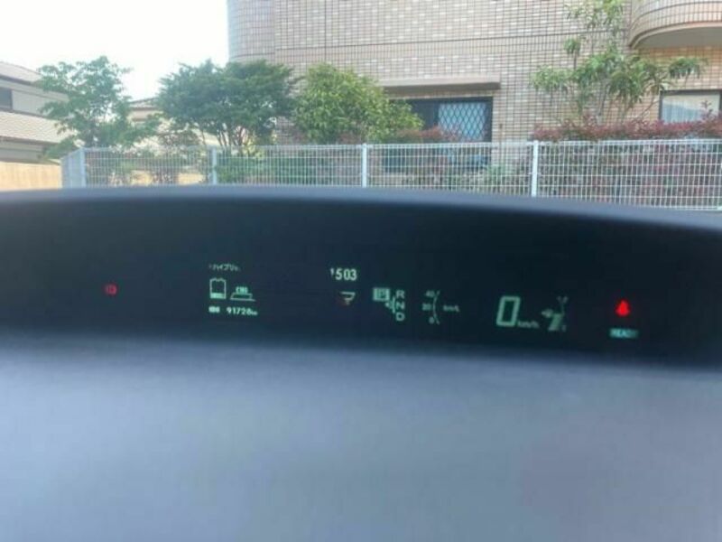 PRIUS-21