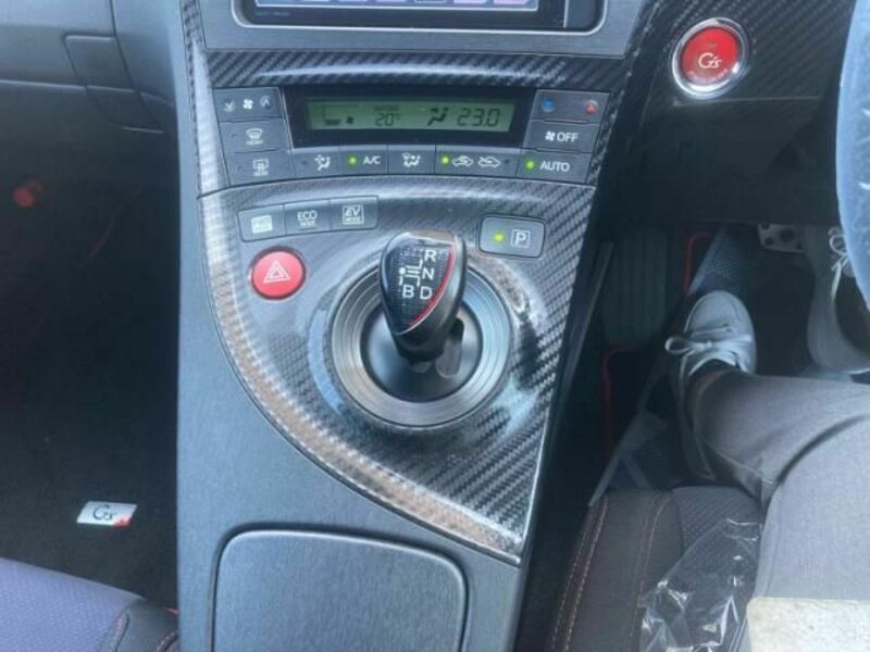 PRIUS-25